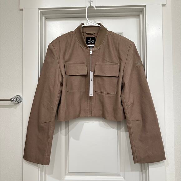 NWT Alo Cropped Main Character Jacket in Light Cocoa Size Large - Picture 6 of 11